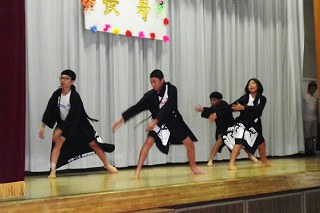中学生のよさこい踊り