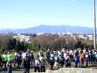 皆さん元気に歩いています