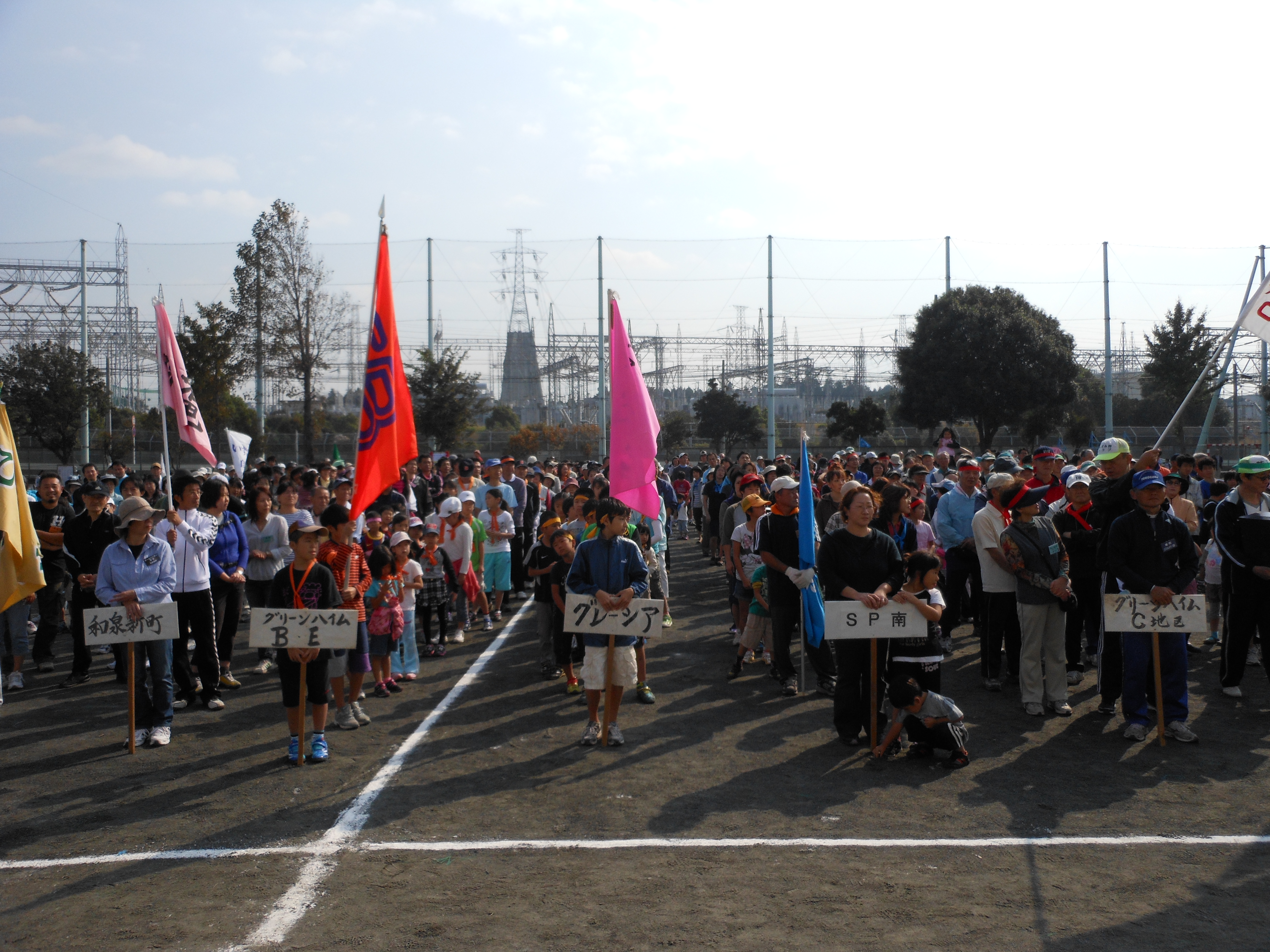 開会式、10チーム整列
