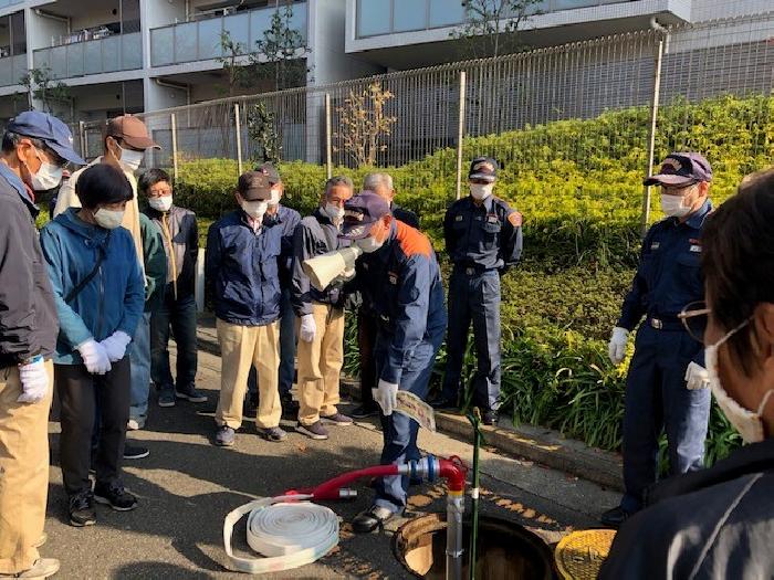 消火栓取扱要領の指導