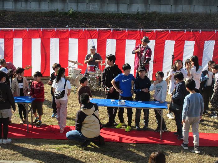 早押しクイズの準備中。多くの参加をありがとうございました