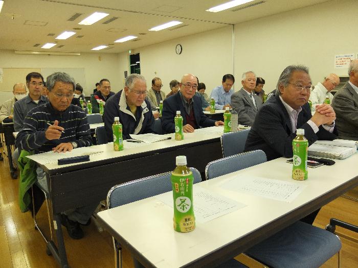 地域の方々真剣な様子