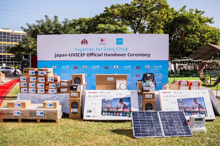 �_�J�[���P�Q�Q�Z�Ɉ����n��