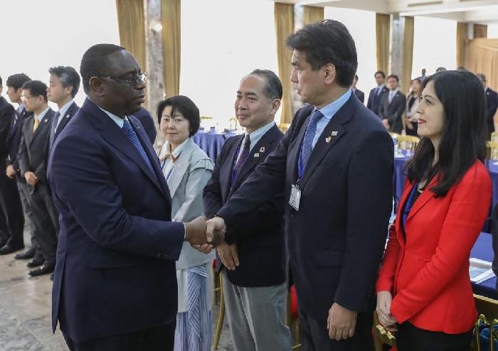 セネガル大統領と長男