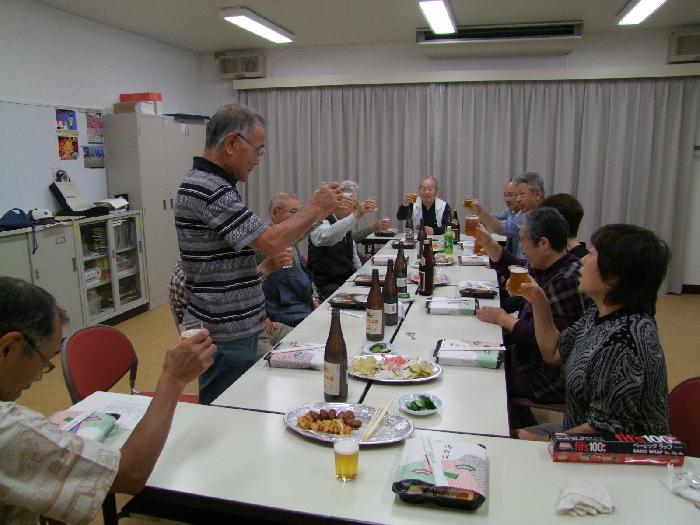 懇談です。お弁当が美味しかったね