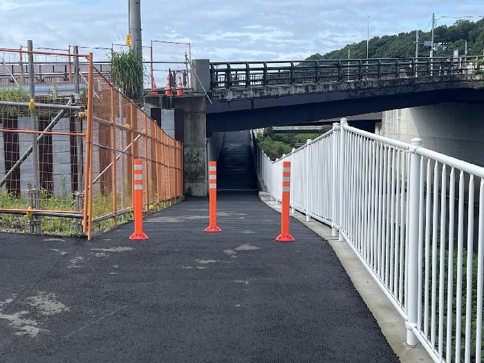赤坂橋下歩道