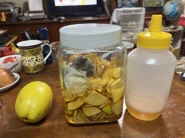 カリンのはちみつ浸け