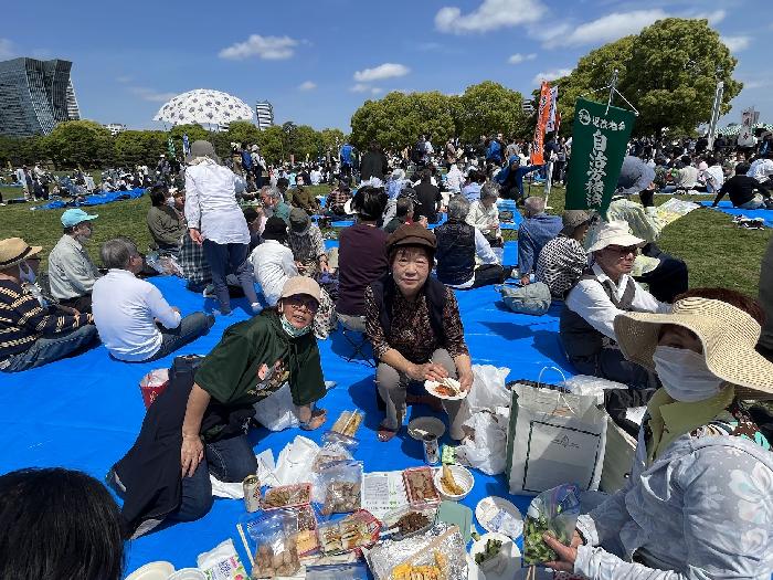 美味しい料理が並べられています。