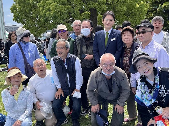 山中市長を囲んで